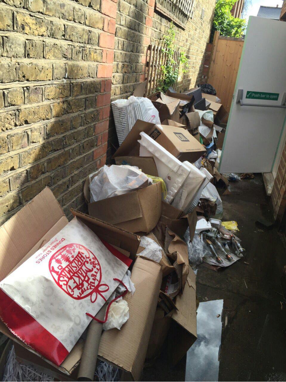 rubbish removalists Harlington